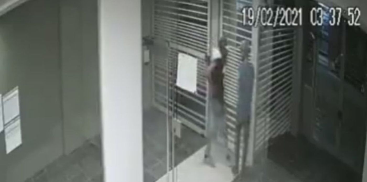 1614017686427.jpg?x=4&y=21&width=931&height=466&rotate=0&scaleX=1&scaleY=1&ow=936&oh=652&&cw=1920&ch=950