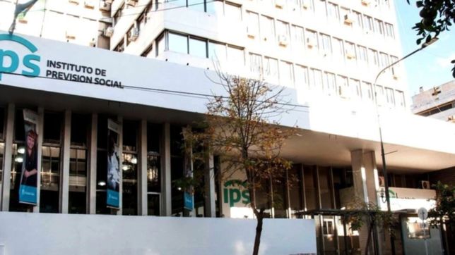 jubilados y pensionados del ips cobraran esta semana los haberes de junio y el aguinaldo