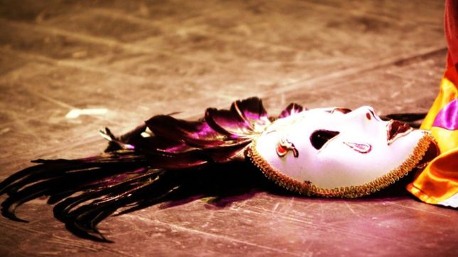 convocan a grupos platenses de teatro y danza para formar parte del festival de la mujer