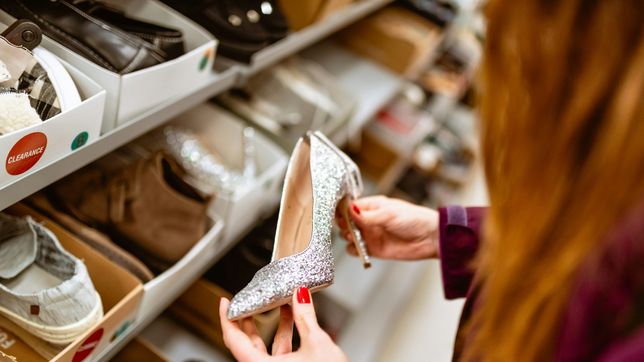 cerro una conocida zapateria y crece la lista de comercios que bajaron las persianas este ano