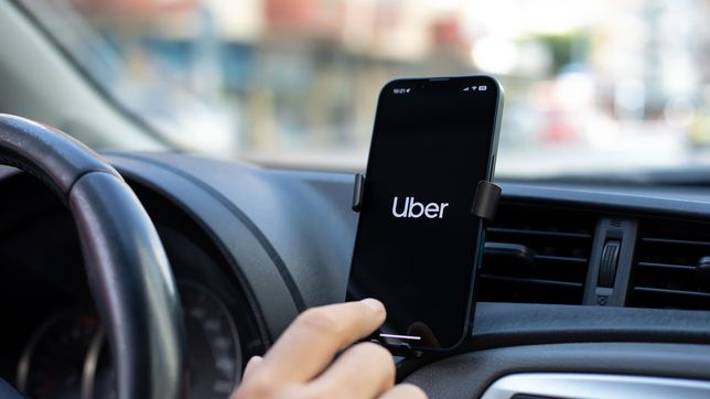 un apagon masivo de uber, didi y cabify impacta en la plata y los choferes se reunen en asamblea