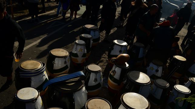 las comparsas de la plata y la region recibiran el 2025 a puro candombe por las calles de tolosa