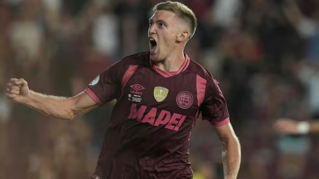 el gol de castillo que hizo estallar a los hinchas del lobo y reabrio el debate de su venta