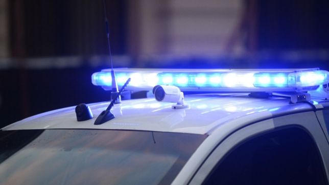 paro en un control, no tenia registro, discutio con la policia y cayo por tener droga