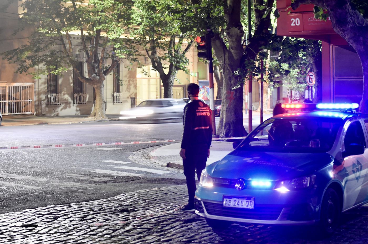 Fiestas clandestinas control urbano Bosque de La Plata.jpg