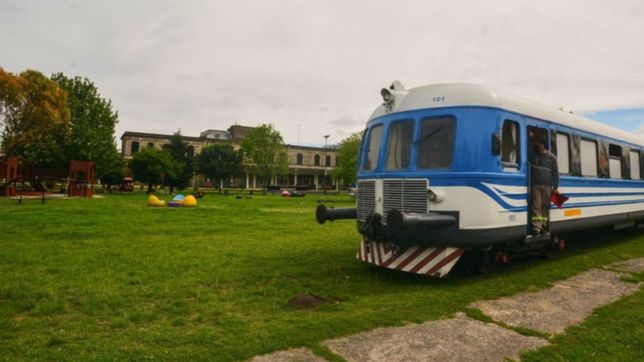 cinco empresas se disputaran las obras de extension del tren universitario de la plata