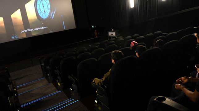 la provincia revelo que los cines abriran con el 30% de capacidad y no el 50%