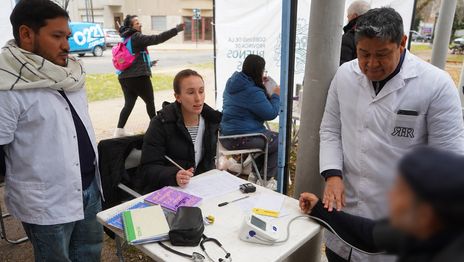 Refuerzan en La Plata la asistencia a personas en situación de calle ante la llegada del invierno Refuerzan en La Plata la asistencia a personas en situación de calle ante la llegada del invierno