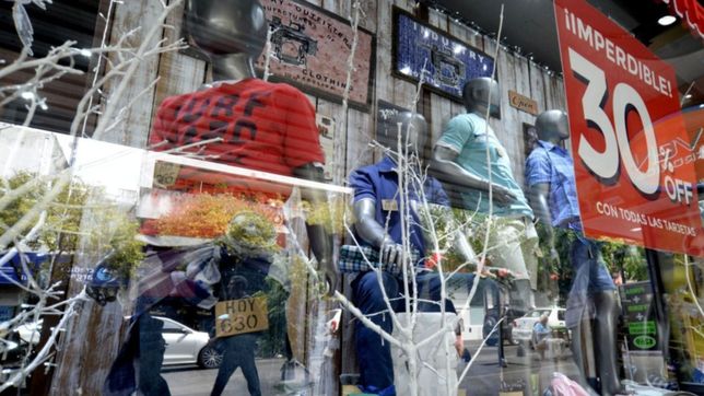 cada vez menos regalos: las ventas minoristas cayeron esta navidad