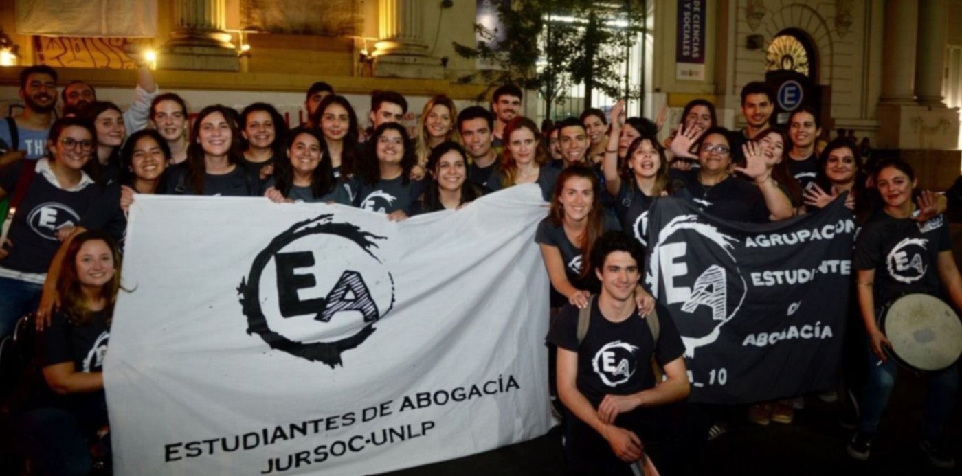 1582293258742.jpg?x=14&width=1481&height=741&rotate=0&scaleY=1&ow=1499&y=219&scaleX=1&oh=996&&cw=1920&ch=950