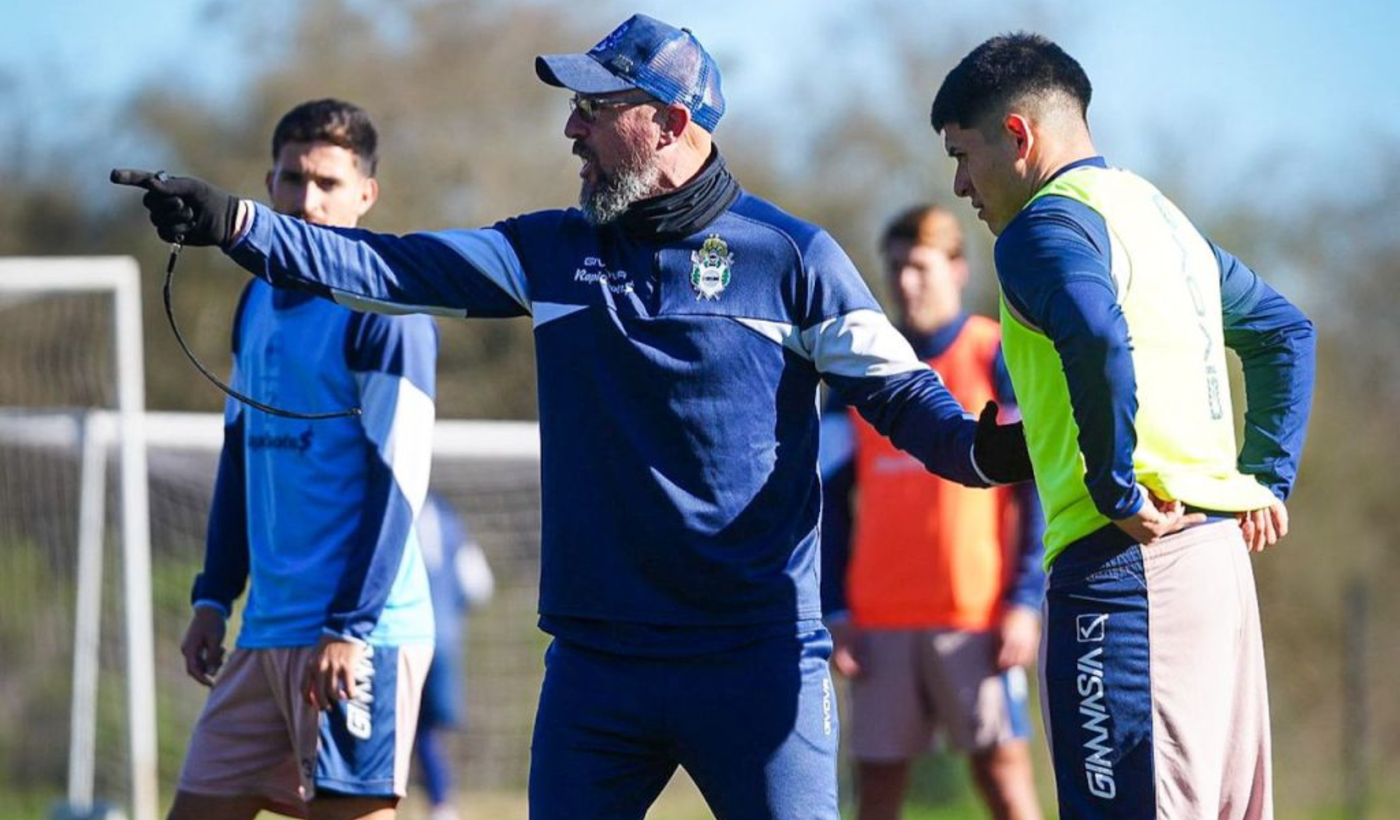 Alejandro Orfila encabeza los entrenamientos en Estancia Chica.