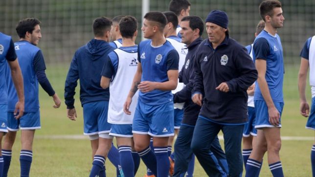 pedro troglio decidio cuales son los juveniles que se suman a la primera de gimnasia
