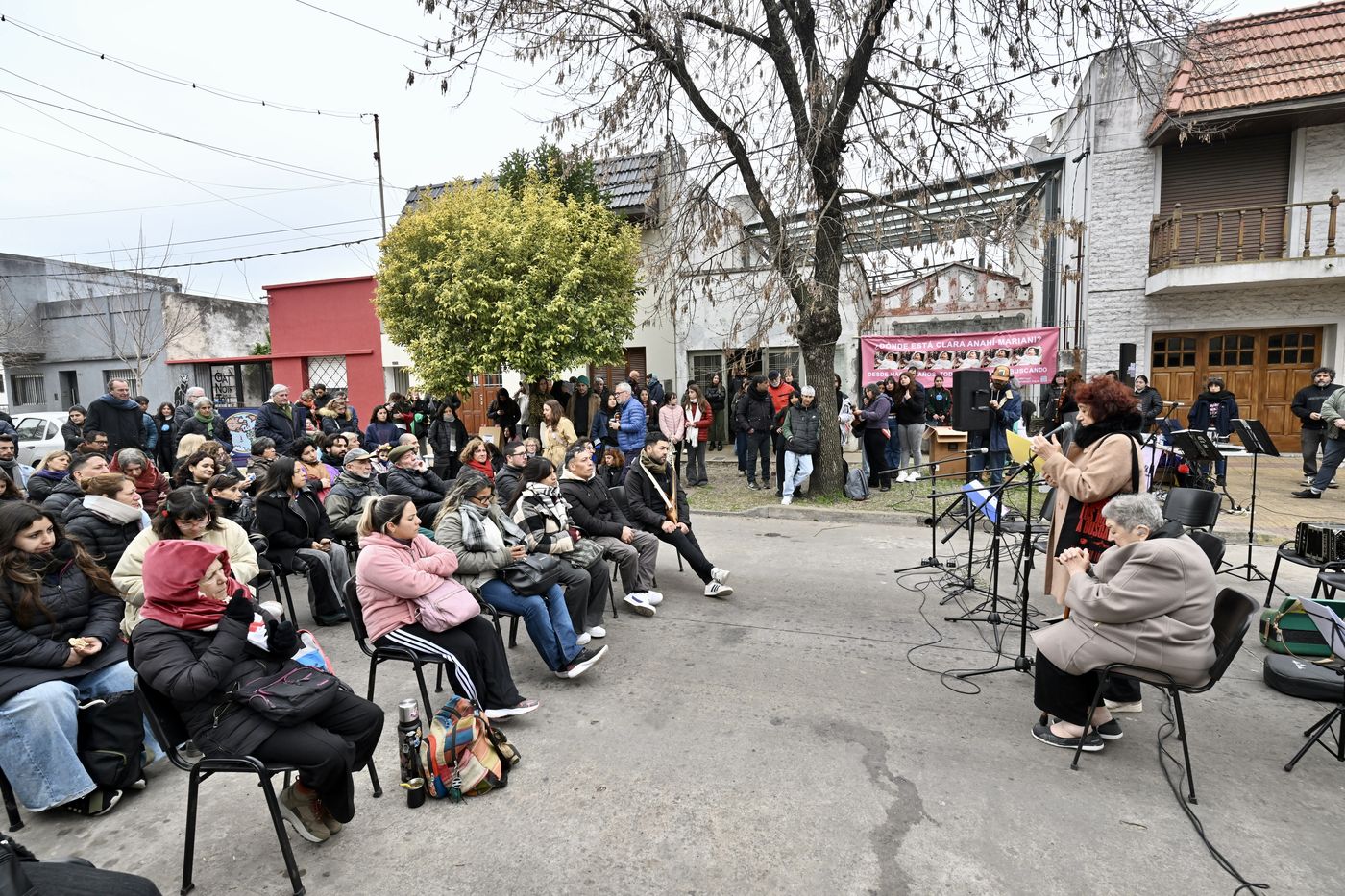 Este s&aacute;bado se realiz&oacute; el acto frente a la Casa Mariani - Teruggi de 30 entre 56 y 57, para celebrar en ausencia el cumplea&ntilde;os de Clara Anah&iacute;