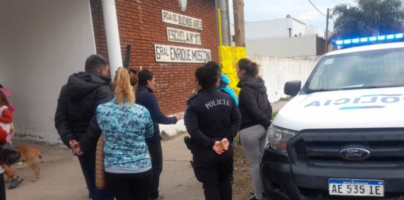 Acusan a docentes de una escuela de La Plata de mostrar pornografía a los  alumnos