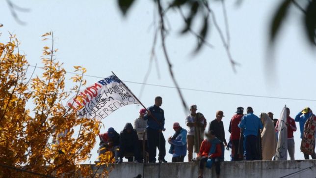 un abogado de la plata pidio que presos con preventivas dejen las carceles y comisarias
