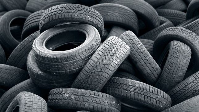 reciben cubiertas en desuso para un programa de reciclaje