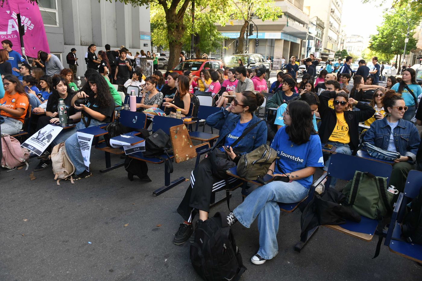 Clase pública de la FULP en el departamento de Adorni (5)