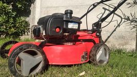 detuvieron en city bell a padre e hijo acusados de asaltar a un jardinero y quitarle una maquina detuvieron en city bell a padre e hijo acusados de asaltar a un jardinero y quitarle una maquina