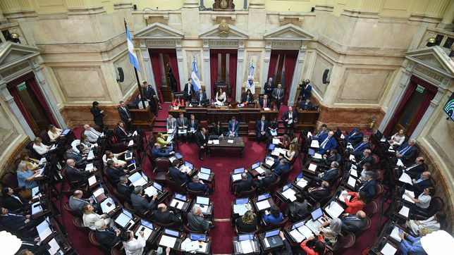 el oficialismo obtuvo dictamen y el senado tratara la reforma laboral en febrero de 2026