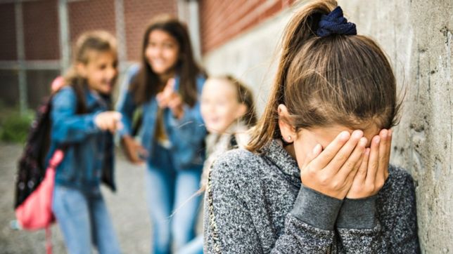 grave denuncia en la plata por bullying y lesiones psiquicas