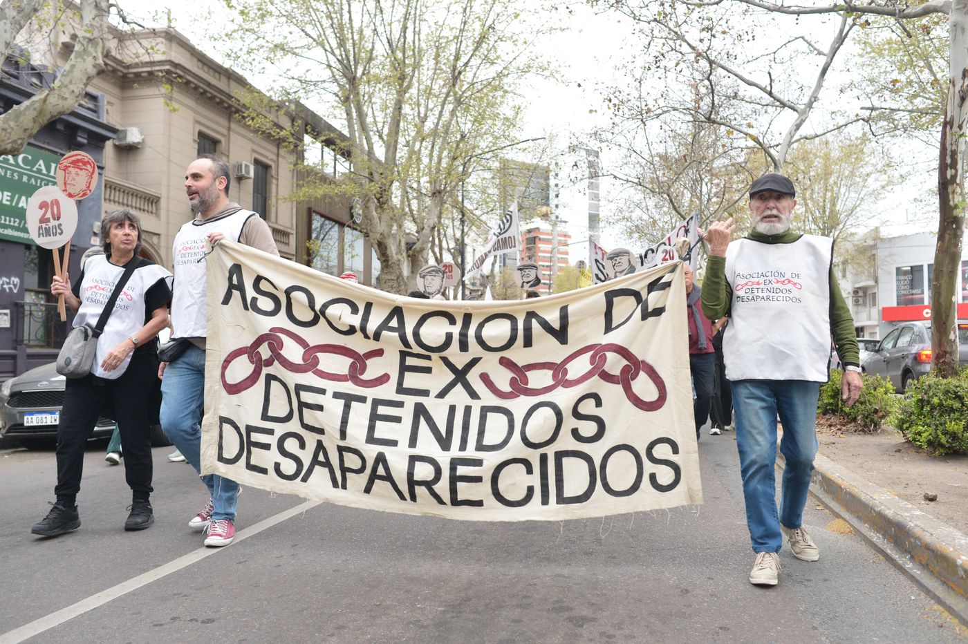 Marcha 20 años Julio López (16)