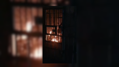 El video que muestra cómo se desató el motín en la comisaría de Ensenada El video que muestra cómo se desató el motín en la comisaría de Ensenada