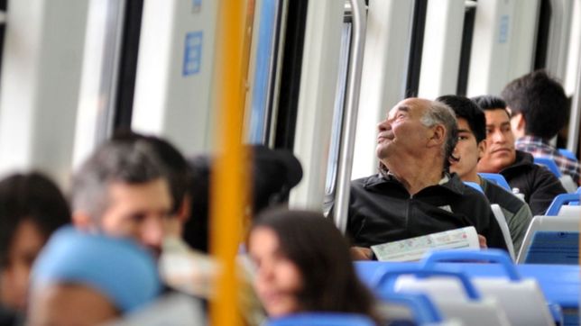 cambian los horarios del roca: suman cuatro servicios y habra trenes hasta las 23