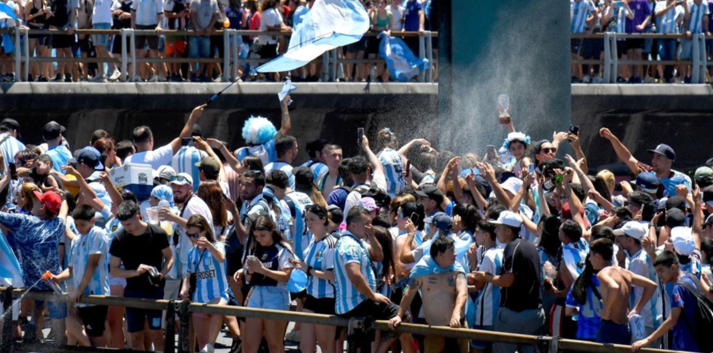 llegada de la selección con la Copa - llegada de la selección con la Copa Argentina Campeón del Mundo