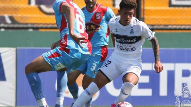 carbonero se lucio, el lobo gano y estira la buena racha