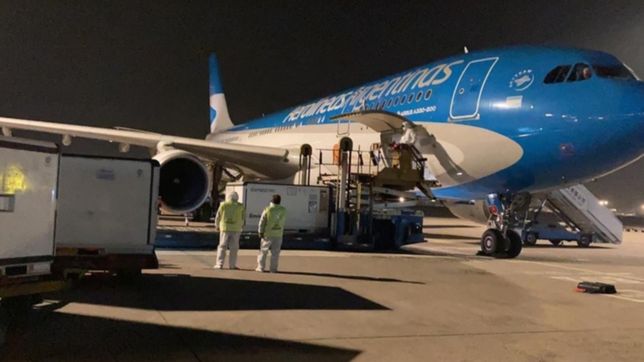 el gobierno prepara 10 vuelos de aerolineas a china para traer mas vacunas contra el covid