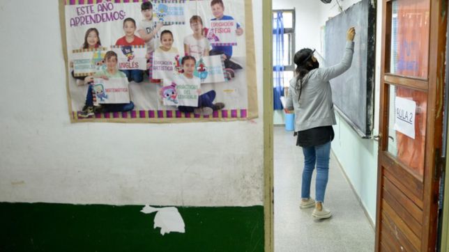 docentes, estatales y judiciales vuelven a discutir paritarias con la provincia