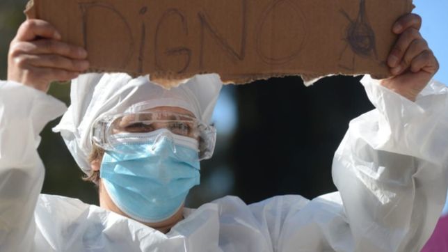 oficializan el bono para trabajadores de la salud: ¿de cuanto es y por cuantos meses?