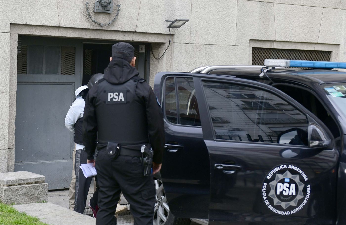 Ariel García Furfaro sale de los Tribunales Federales de La Plata (3)