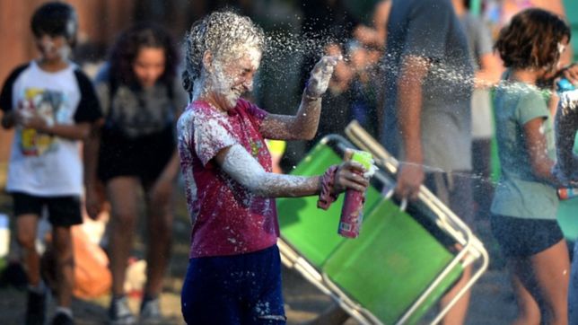 murgas, food trucks y espumodromo: sigue el carnaval en la plata