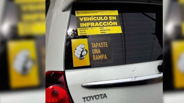 tapo una rampa para discapacitados en city bell y lo escracharon