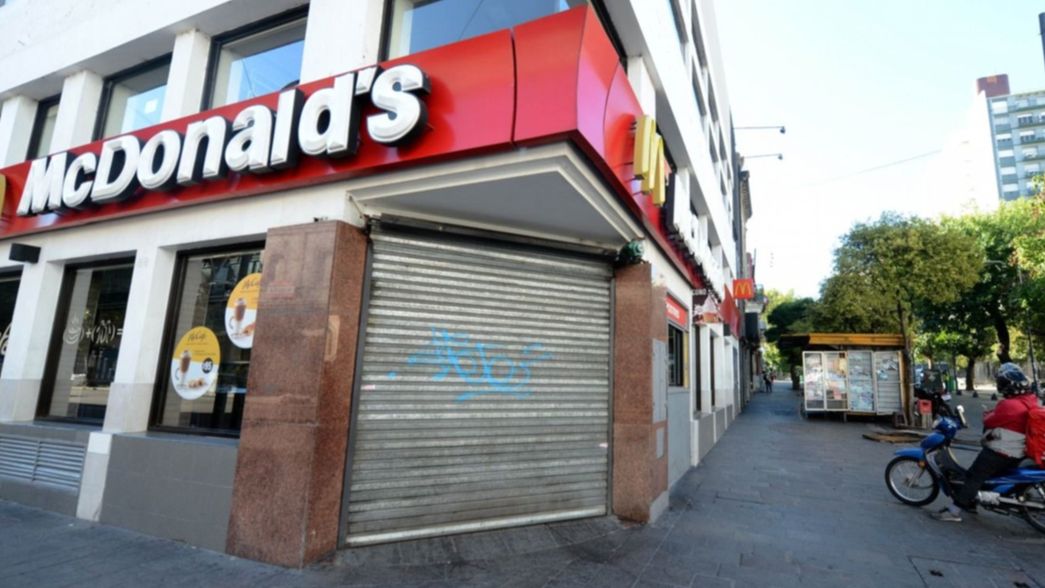 Empresarios preparan una ola de amparos judiciales por el toque de queda sanitario