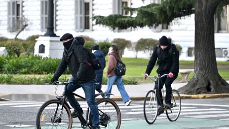 ¿Cuándo termina el frío extremo en La Plata y qué dice el pronóstico para esta semana?