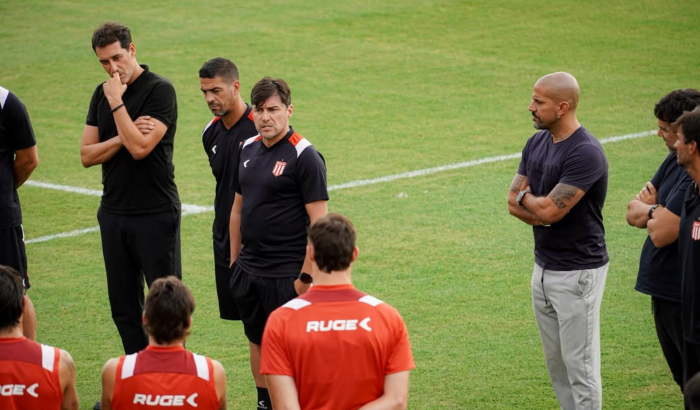 Cacique Medina Verón entrenamiento Estudiantes
