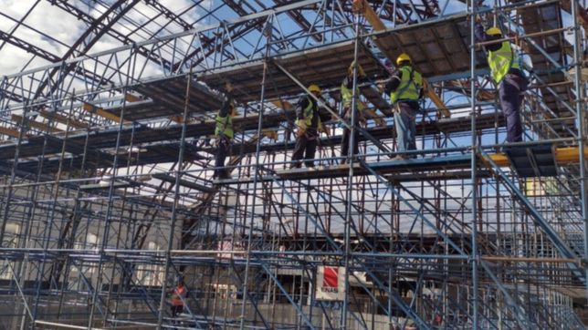 arrancaron las obras en techos, andenes e iluminacion en la estacion de trenes de la plata