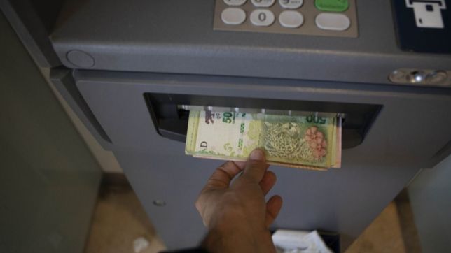 oficializaron la suba del salario minimo, vital y movil: ¿cuanto sera desde marzo de 2023?