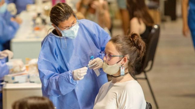 variante omicron: ¿comenzo el paso de una pandemia a una endemia?