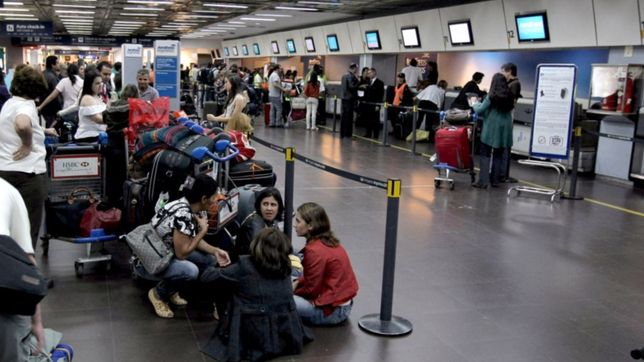 otro dia complicado para volar con posibles cancelaciones en aeroparque