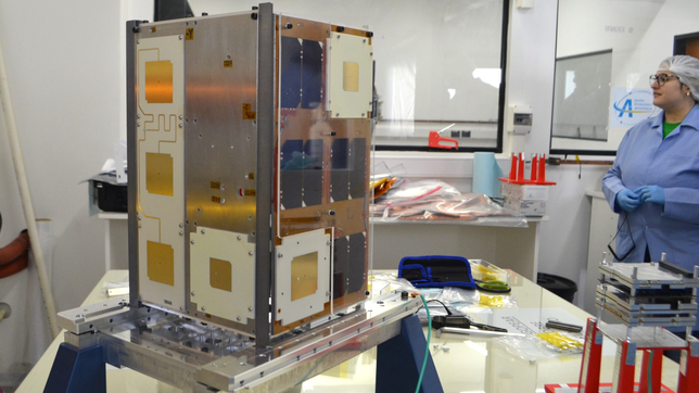 arranca la cuenta regresiva para que el satelite hecho en la unlp sea lanzado a la luna