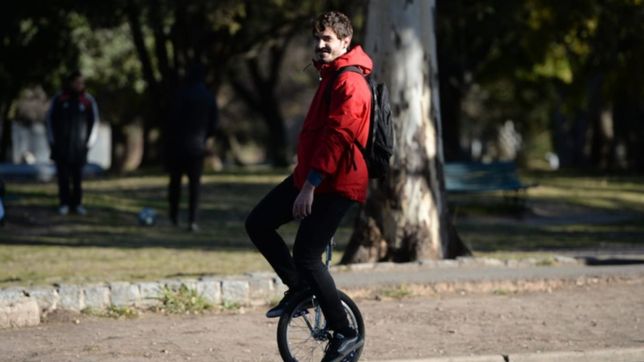 la semana termina en la plata con un viernes frio a la manana y de 17°c a la tarde