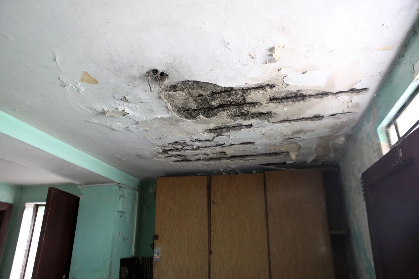 Desde la Municipalidad de La Plata indicaron que el edificio ubicado en 137 entre 64 y 65 ten&iacute;a peligro de derrumbe