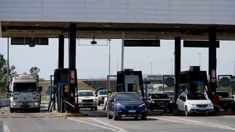 Aumentaron los peajes en la Autopista y viajar a CABA ida y vuelta ya cuesta $11.600 en horas pico Aumentaron los peajes en la Autopista y viajar a CABA ida y vuelta ya cuesta $11.600 en horas pico