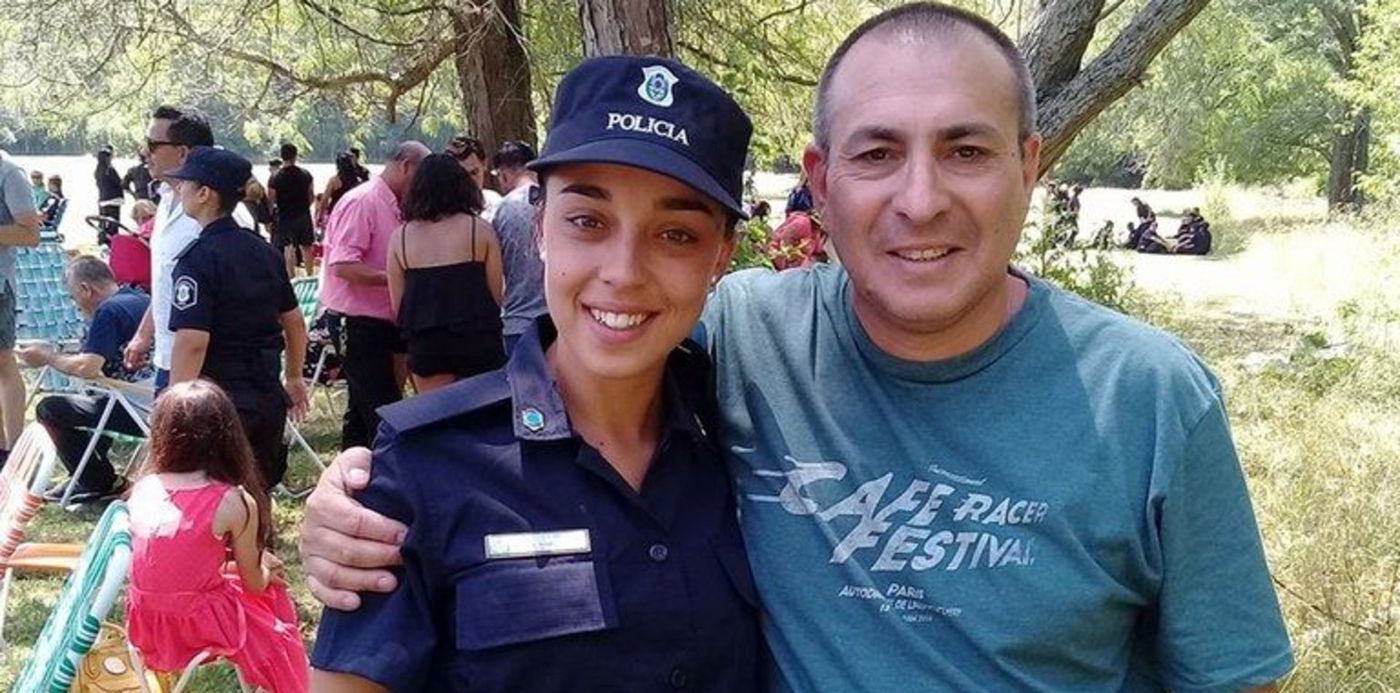 El papá de la policía que se quitó la vida por un video íntimo pidió tomar  conciencia