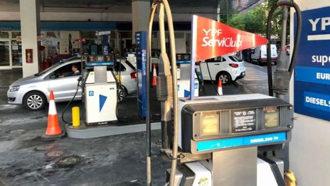 YPF se sumó a Shell con la suba de 3,8% en los combustibles