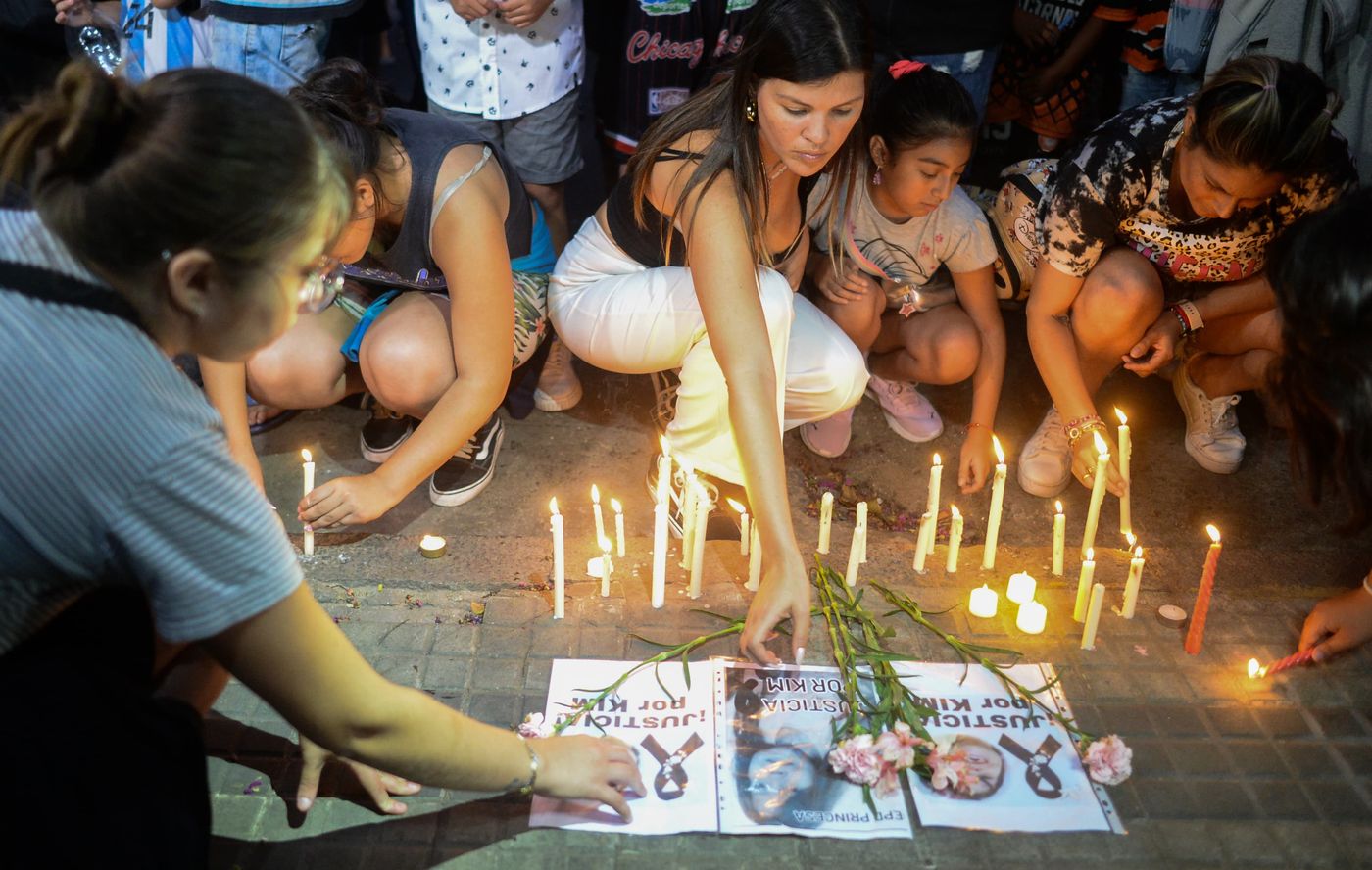 Marcha por Kim Gómez y Sala Velatoria (4).jpeg