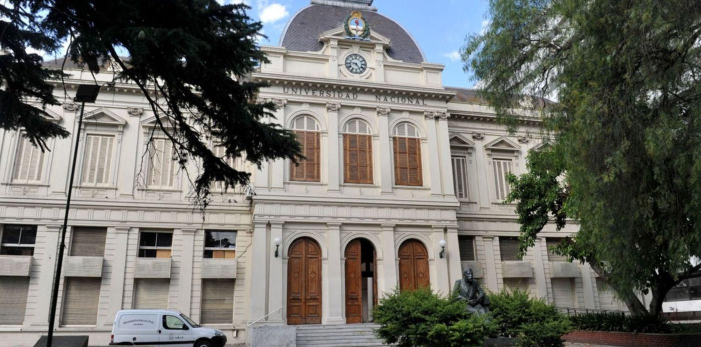 1528740481346.jpg?x=7&width=1490&height=745&rotate=0&scaleX=1&scaleY=1&oh=999&y=153&ow=1500&&cw=1920&ch=950